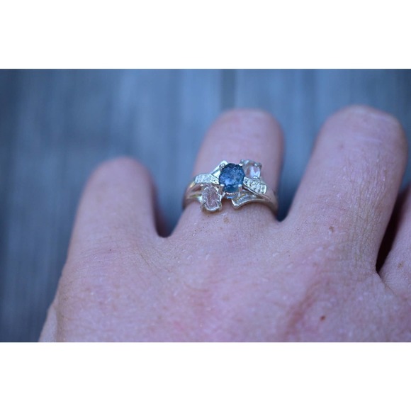 Raw Diamond Ring Engagement Rustic dainty unique alternative simple boho - Picture 2 of 4